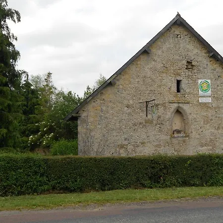 Ferme Manoir La Fiere Bed & Breakfast 3*