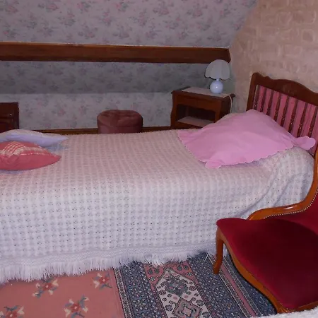 Ferme Manoir La Fiere Bed & Breakfast 3*