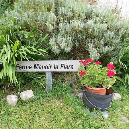 Ferme Manoir La Fiere Bed & Breakfast Sainte-Mère-Église