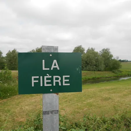 Ferme Manoir La Fiere Bed & Breakfast 3*