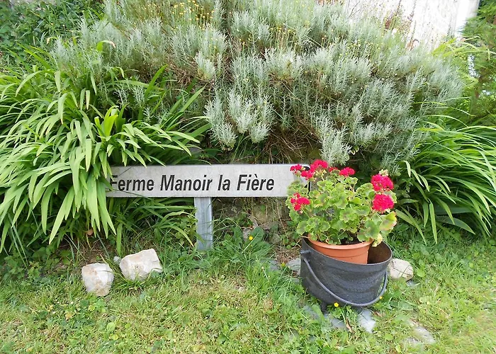 Ferme Manoir La Fiere Bed & Breakfast Sainte-Mère-Église