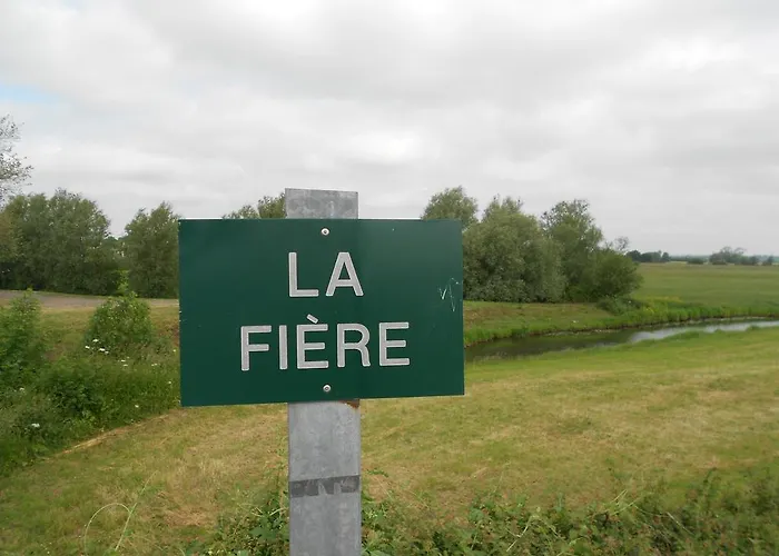 Ferme Manoir La Fiere Bed & Breakfast 3*