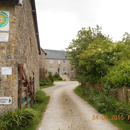 Couette-café Ferme Manoir La Fiere 3*