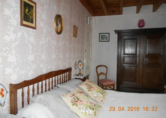 Ferme Manoir La Fiere Bed & Breakfast 3*